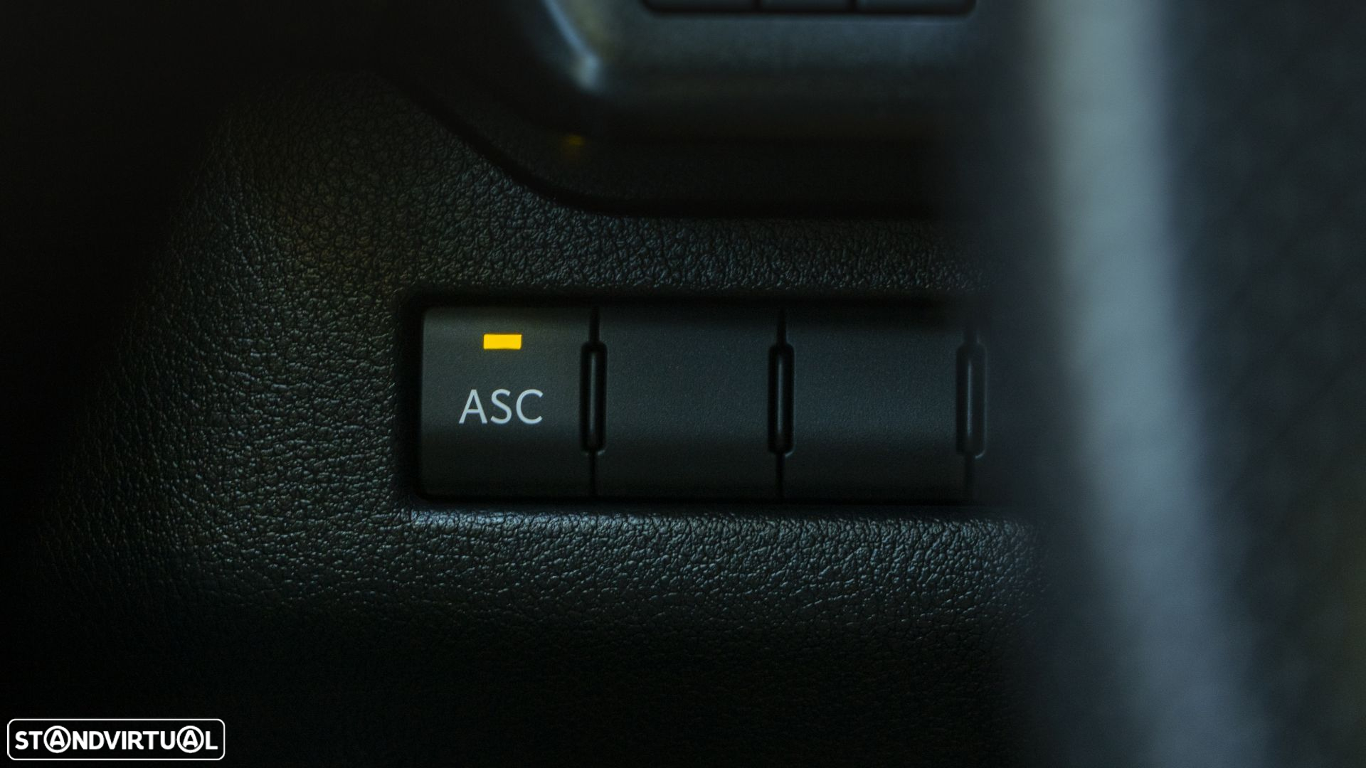 Lexus UX 250h F Sport - 44