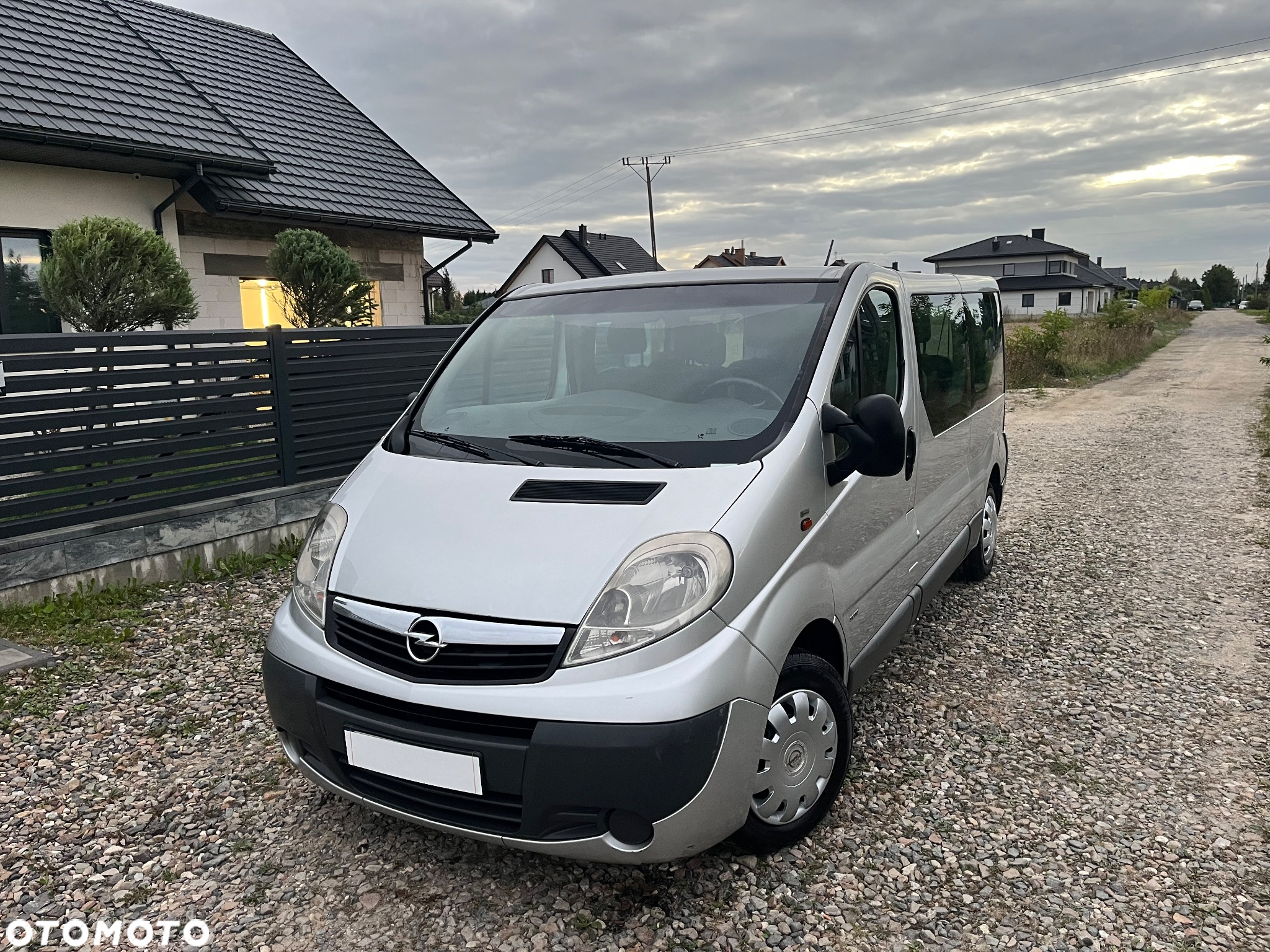 Opel Vivaro L2H1 2.9t - 29