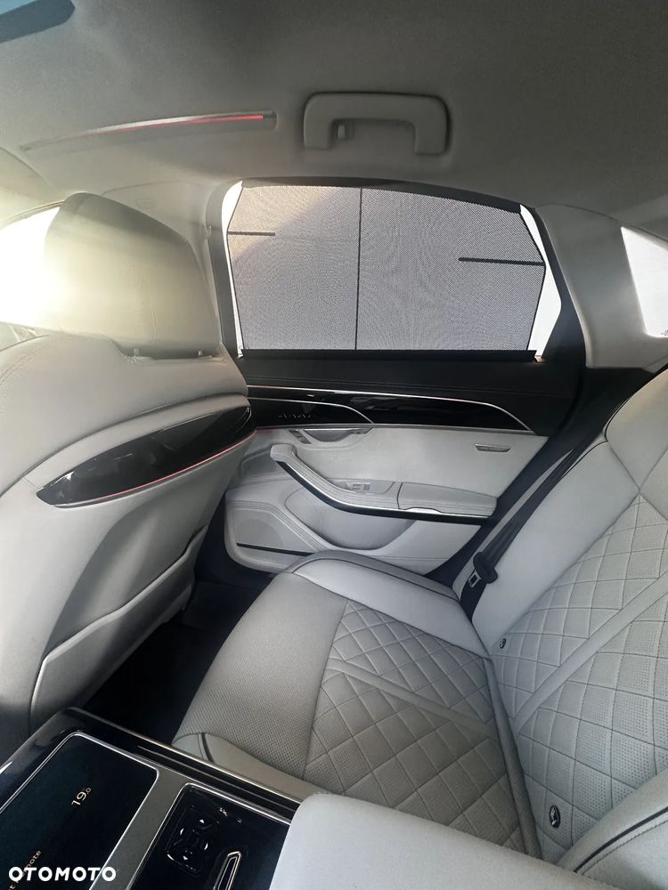 Audi A8 - 15