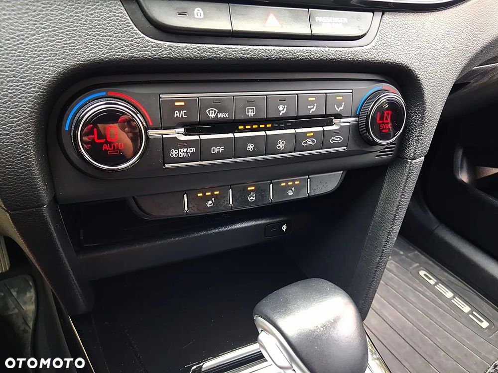Kia Ceed 1.6 GDI PHEV L Business Line DCT - 19
