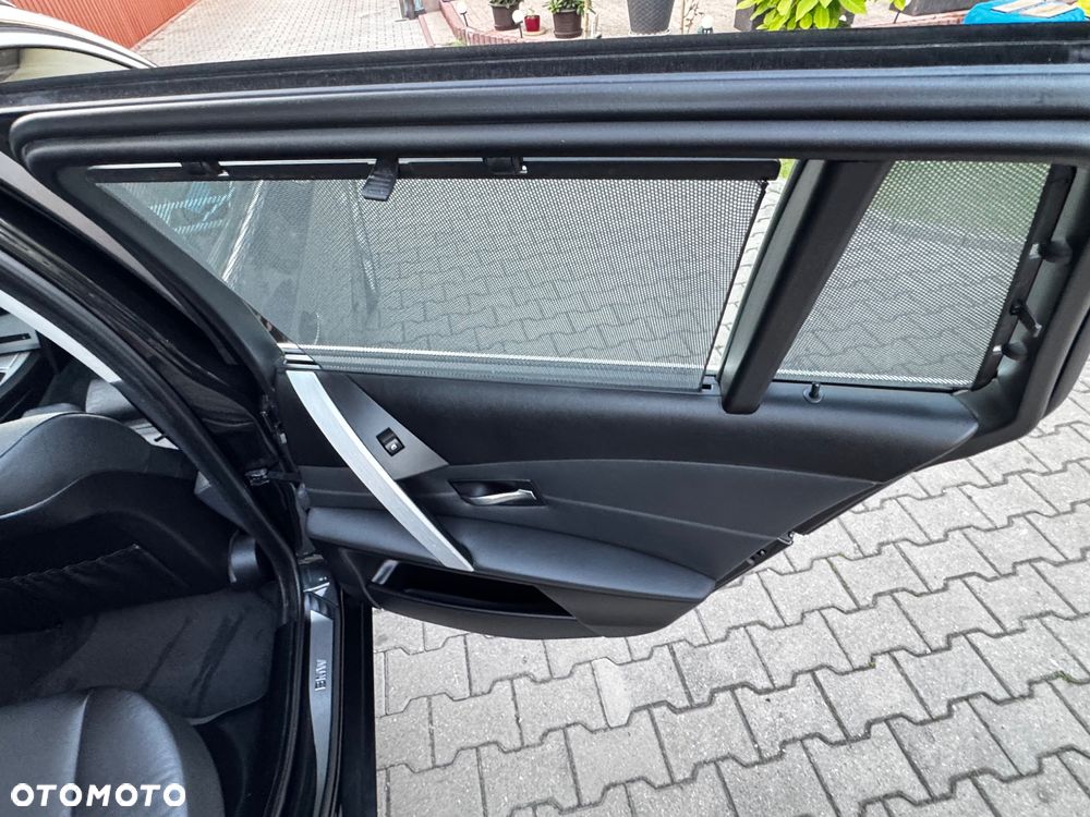 BMW Seria 5 530i - 16