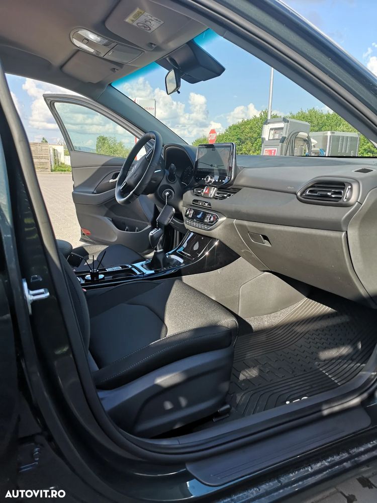 Hyundai i30 1.5 96CP M/T Highway - 13