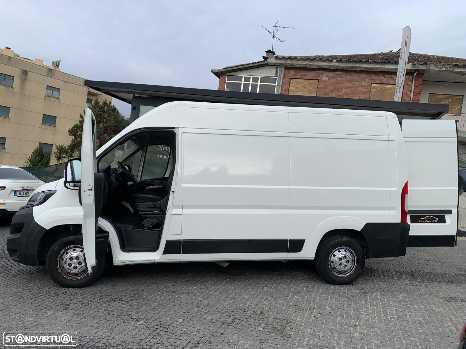 Peugeot Boxer 2.2 BlueHDi 335 L2 CD - 10