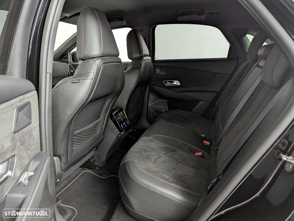 DS DS7 Crossback - 21