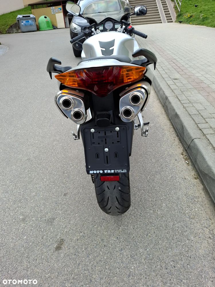 Honda VFR - 26