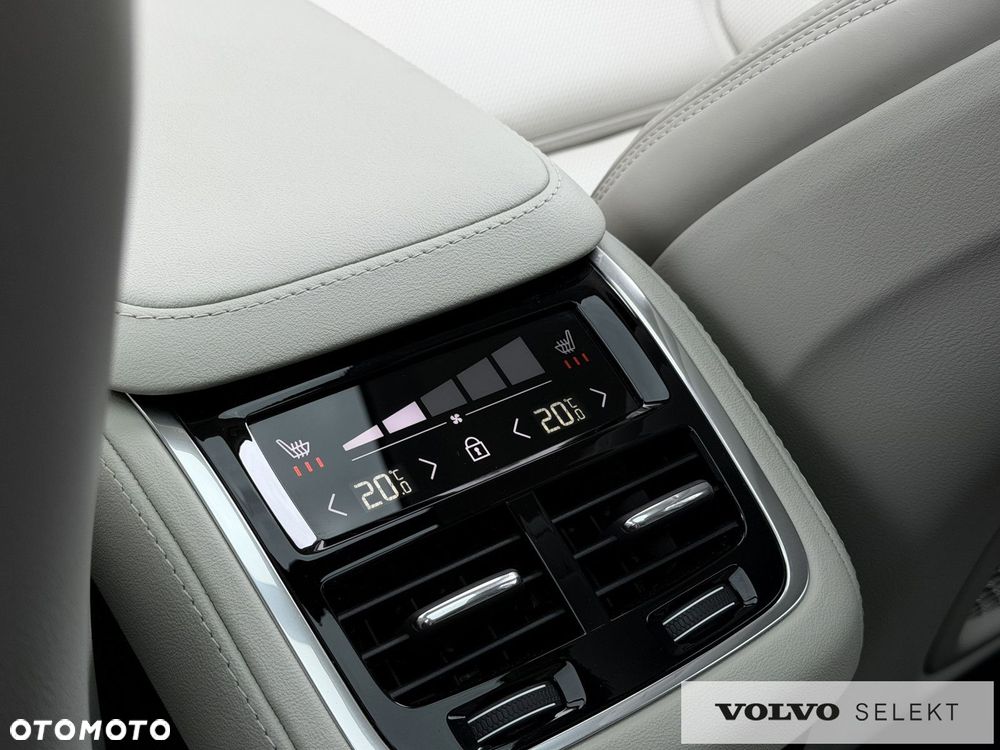 Volvo XC 90 - 21