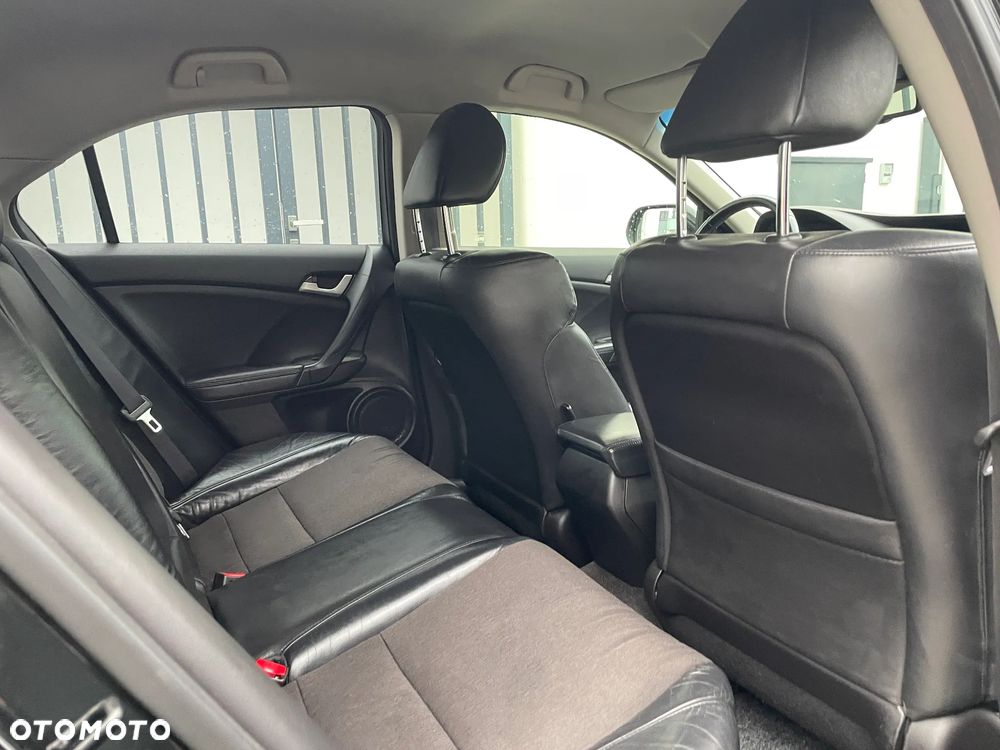 Honda Accord ver-2-4-type--s-navi - 22