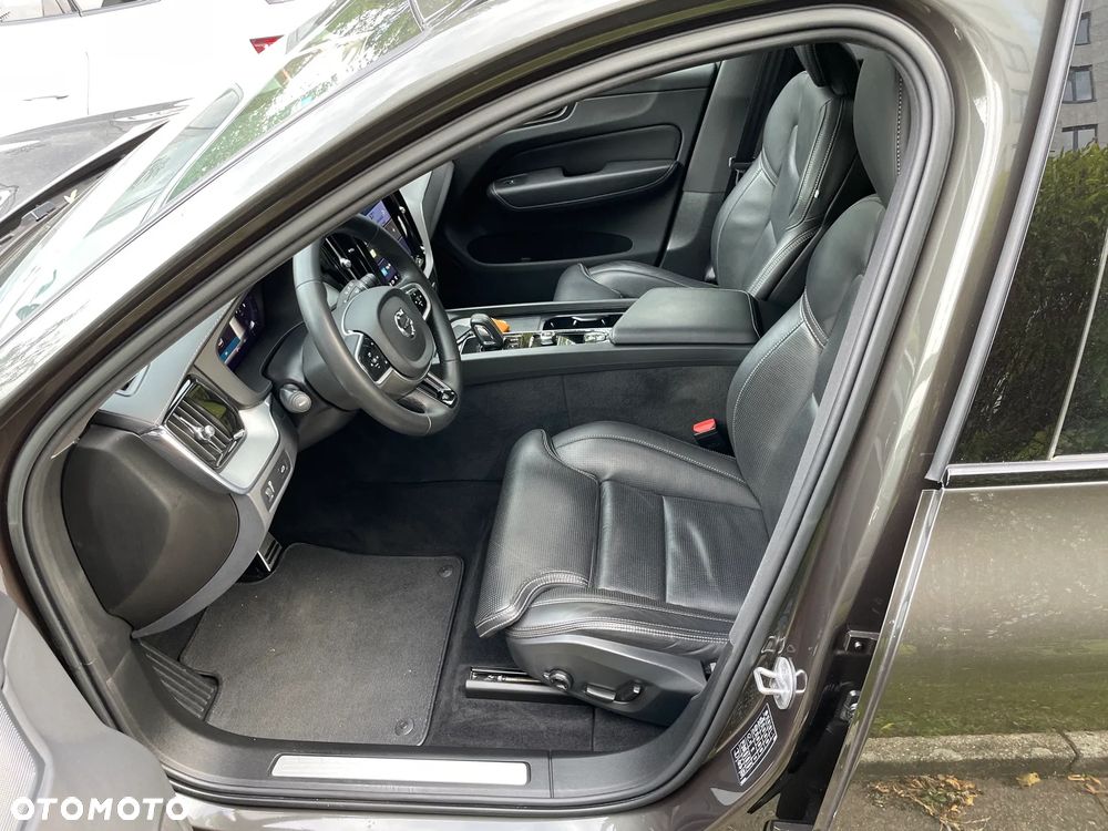 Volvo XC 60 - 6