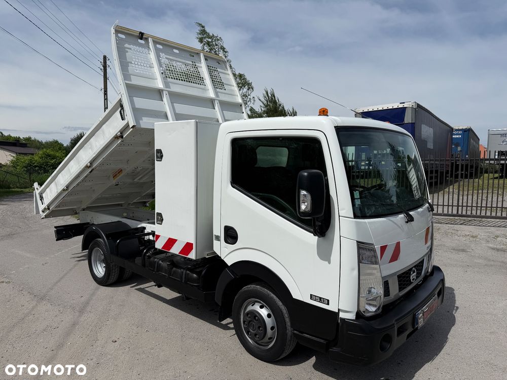 Nissan NT 400 - 3