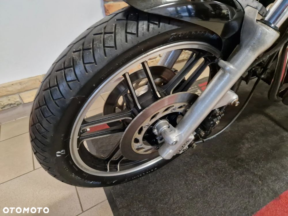 Honda CBX - 30