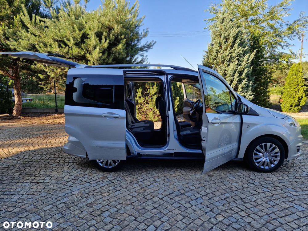 Ford Tourneo Courier 1.5 TDCi S&S Ambiente - 12