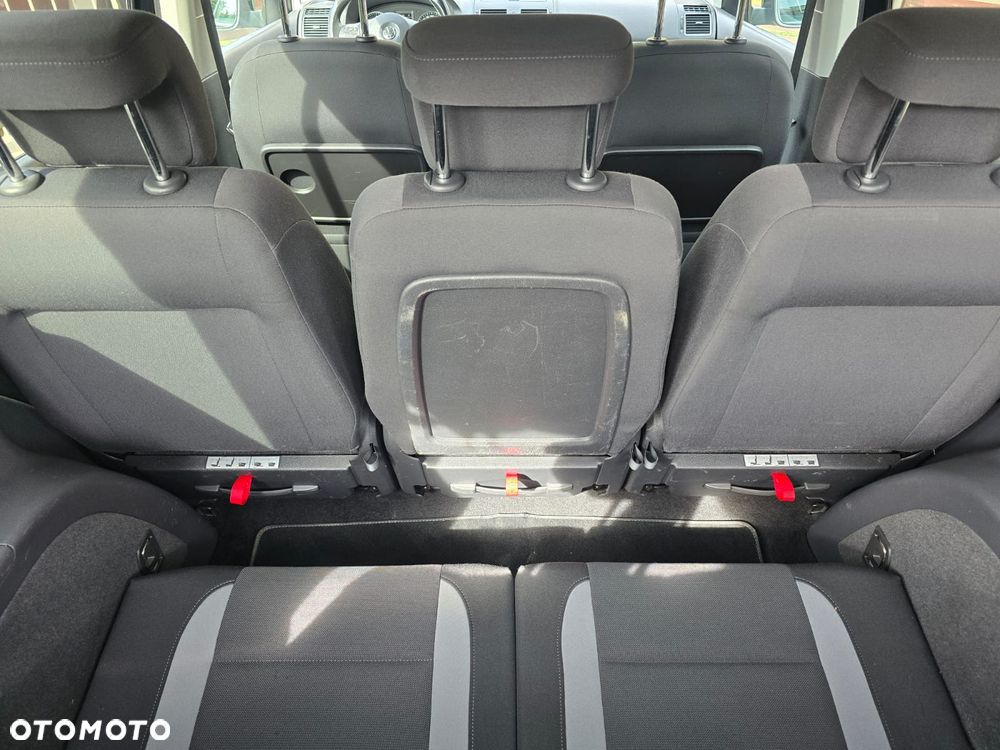 Volkswagen Touran 2.0 TDI DPF DSG Life - 10
