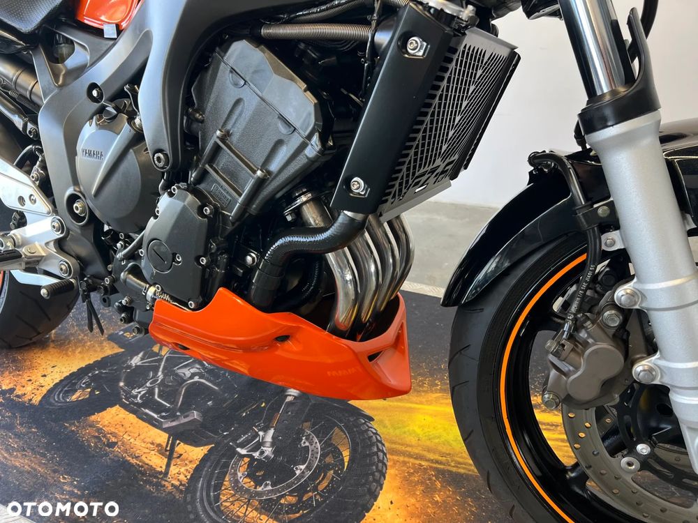 Yamaha FZ6 - 21