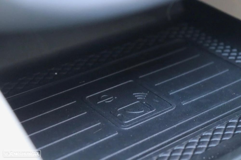 Bentley Bentayga V8 S Black Edition - 39