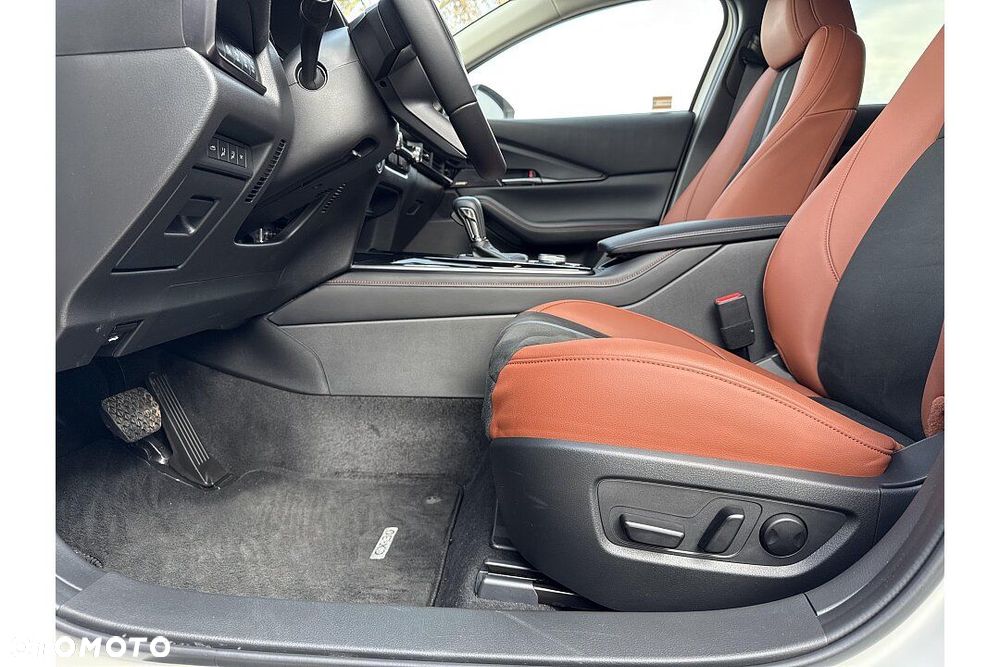 Mazda CX-30 2.0 mHEV Hikari 2WD - 6