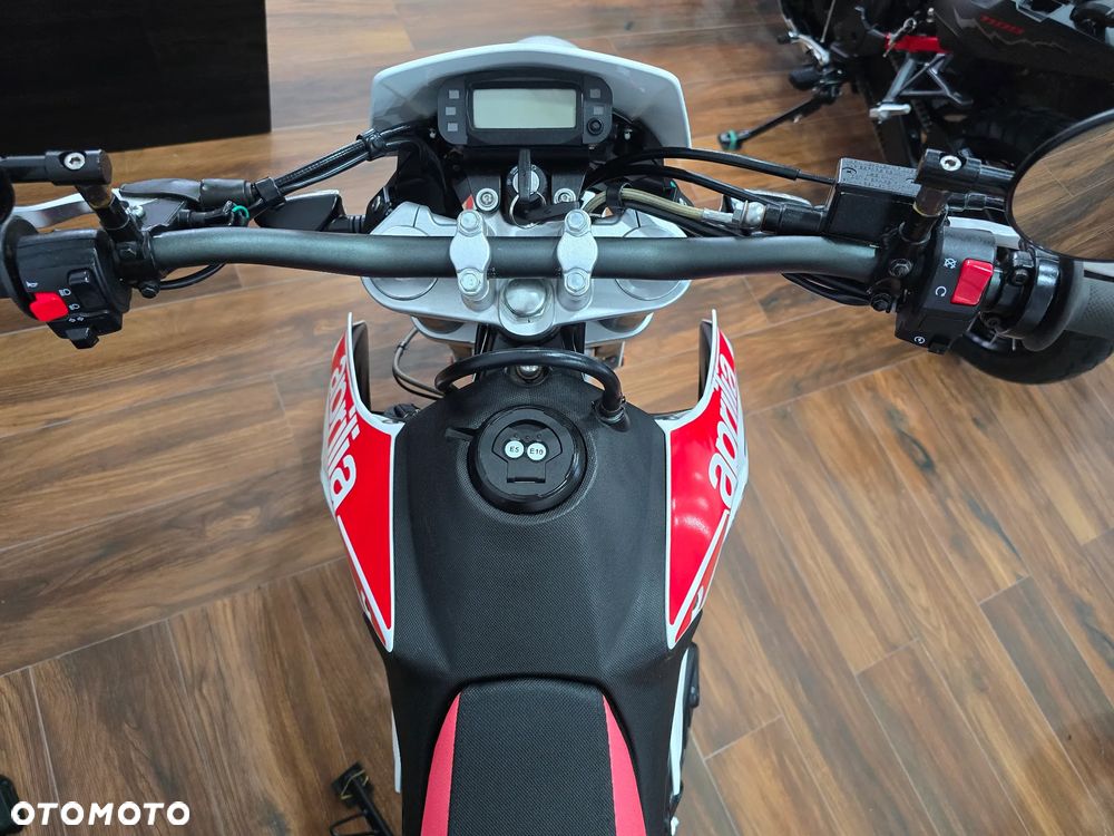 Aprilia SX - 9