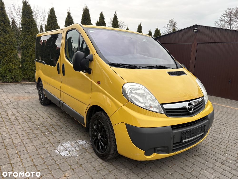 Opel Vivaro - 1