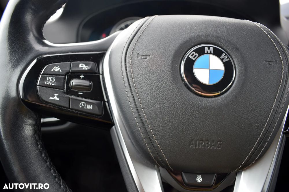 BMW Seria 5 520d xDrive Aut. - 26