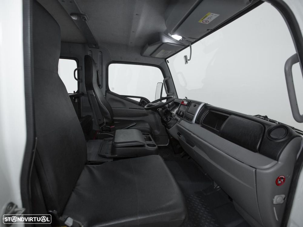 Mitsubishi Fuso Canter 3C15D 6 Lugares c/iva - 7