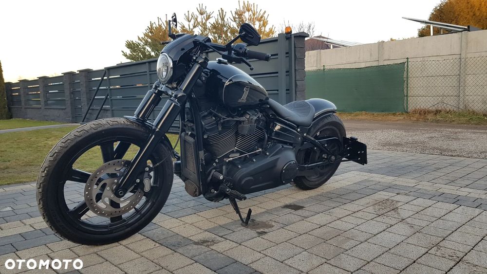 Harley-Davidson Softail Street Bob - 8