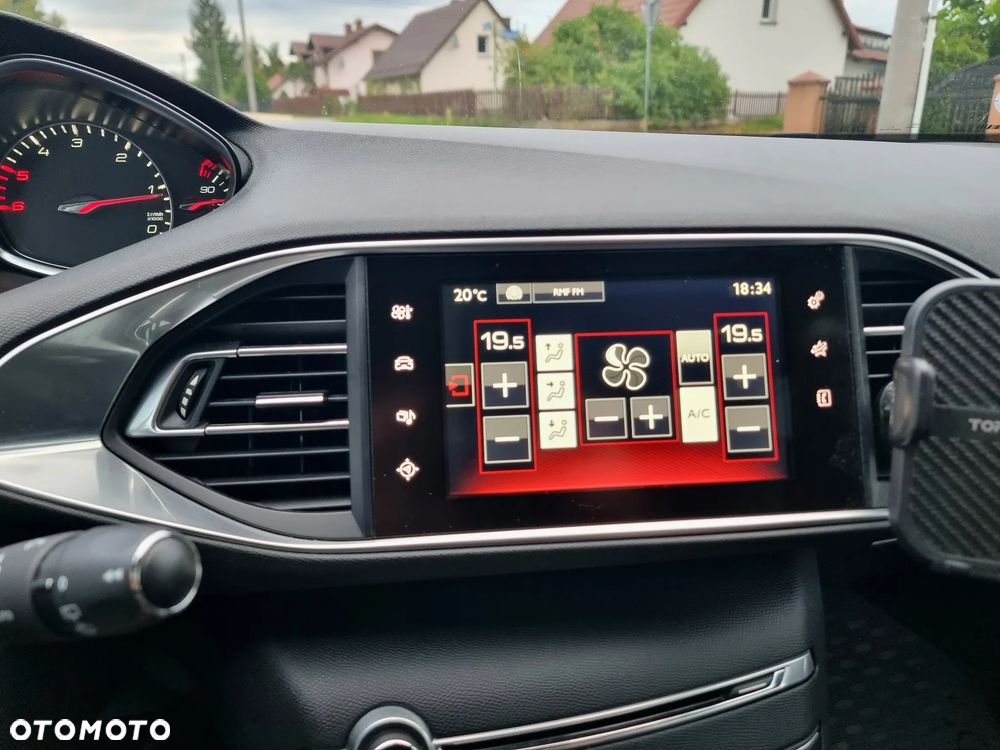 Peugeot 308 - 22