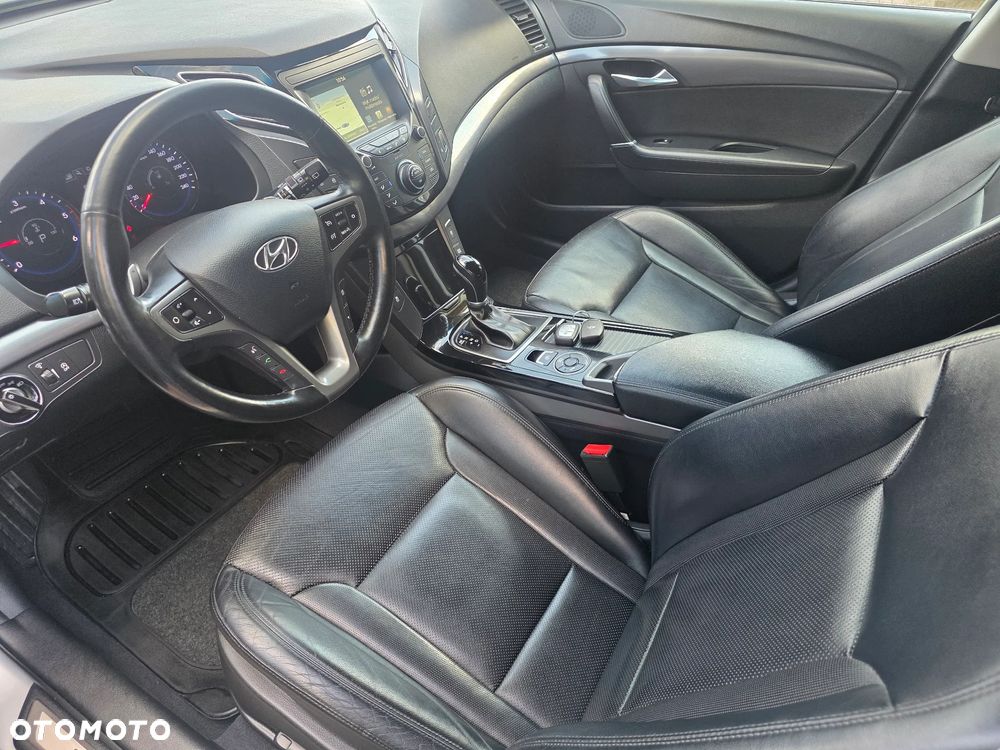 Hyundai i40 Kombi 1.7 CRDi DCT Premium - 26