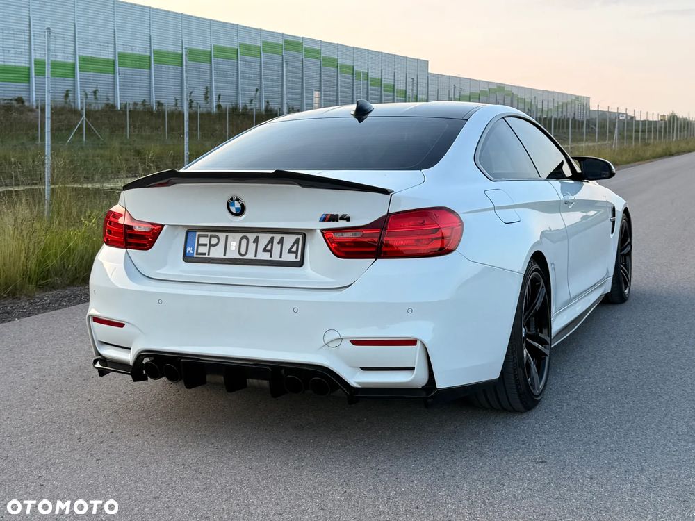 BMW M4 - 8