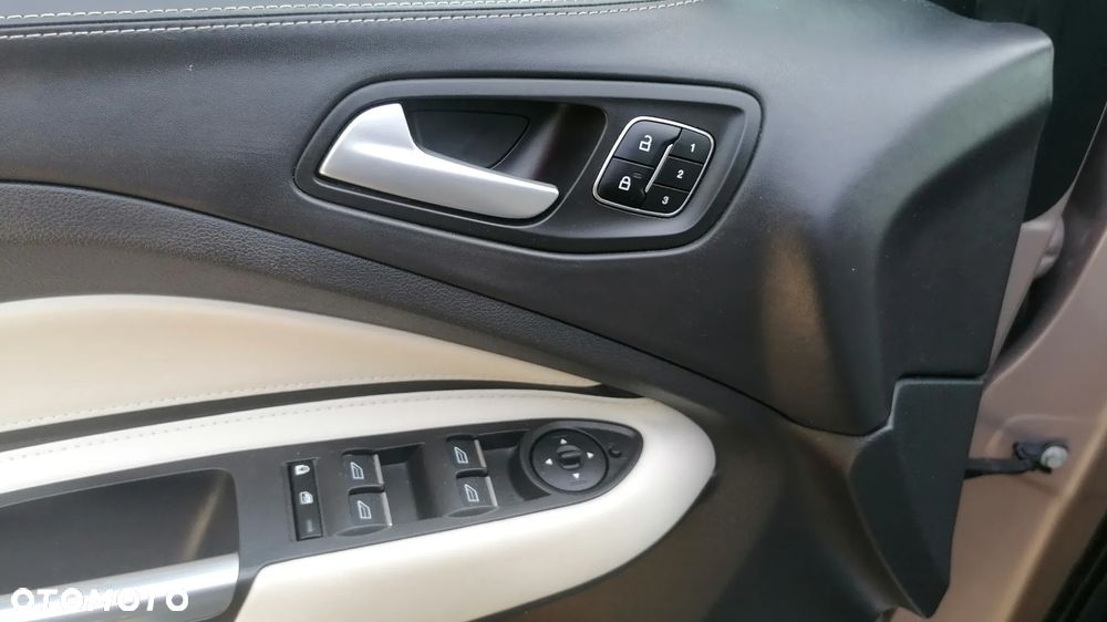 Ford Kuga Vignale 2.0 TDCi AWD - 13