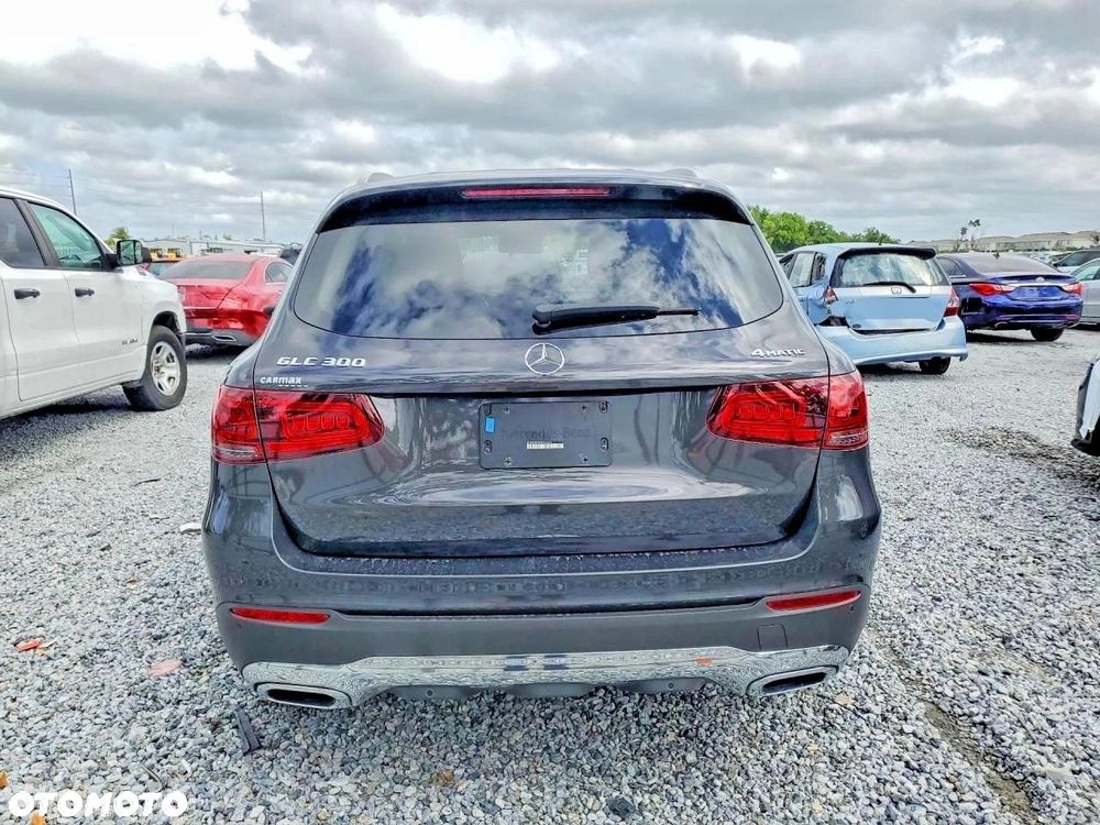 Mercedes-Benz GLC 300 4Matic 9G-TRONIC - 5
