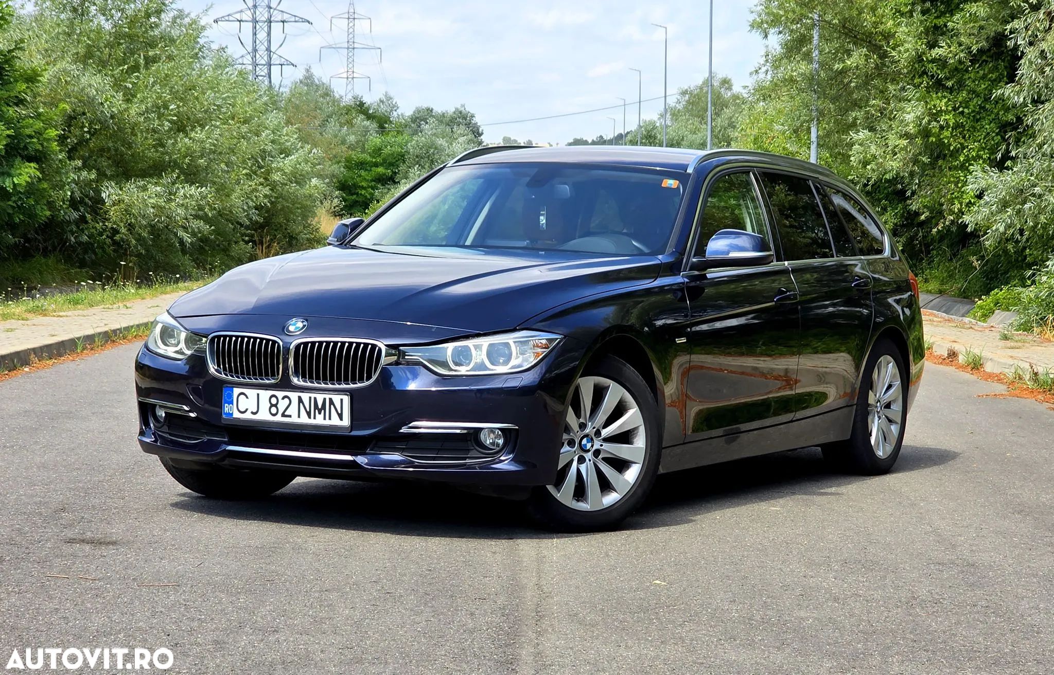 BMW Seria 3 320d Touring Aut. Luxury Line - 1