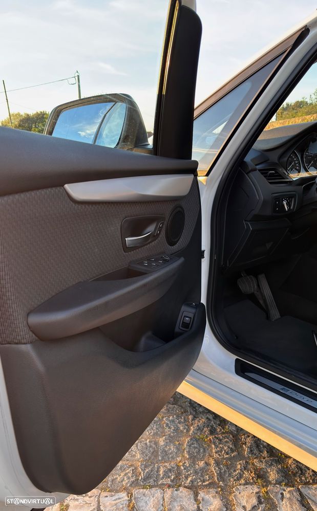 BMW 225xe Active Tourer iPerformance Advantage - 24