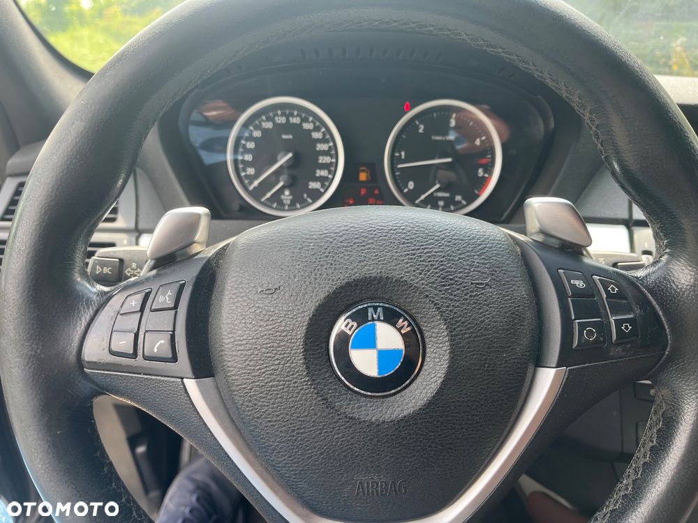 BMW X6 - 14