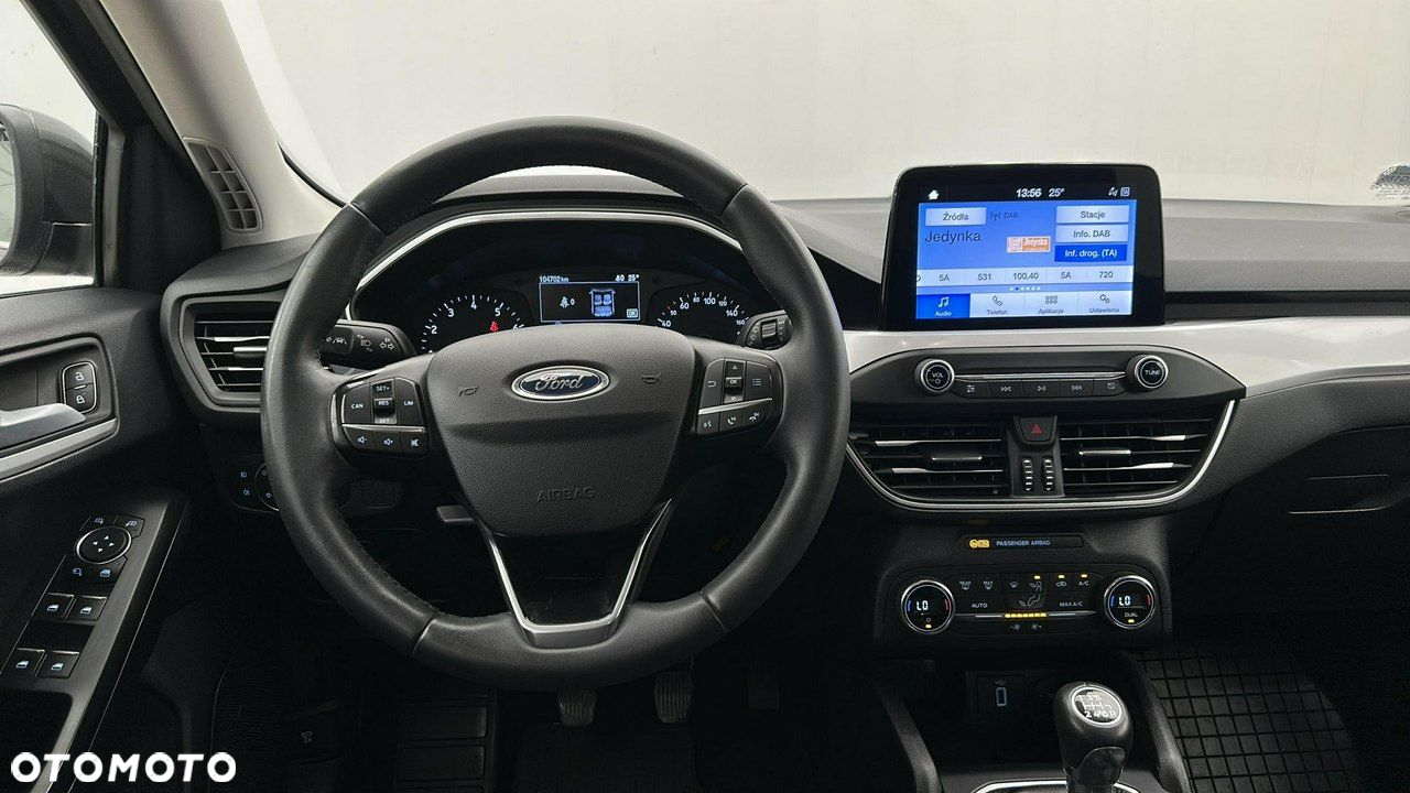 Ford Focus 1.0 EcoBoost Trend Edition - 10