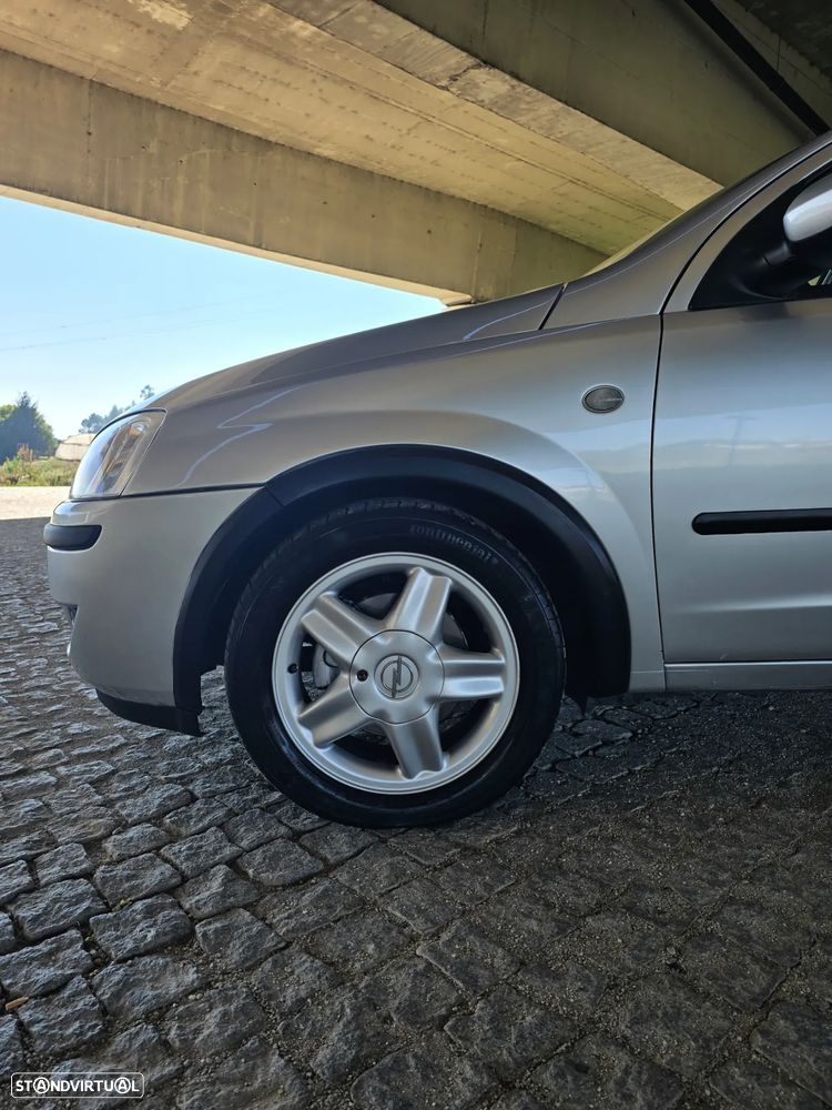 Opel Corsa 1.3 CDTi Enjoy - 15