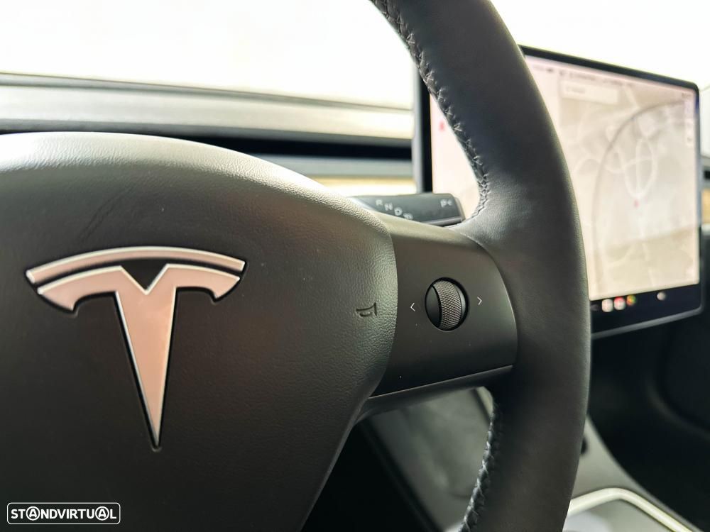 Tesla Model 3 Performance Dual Motor AWD - 39