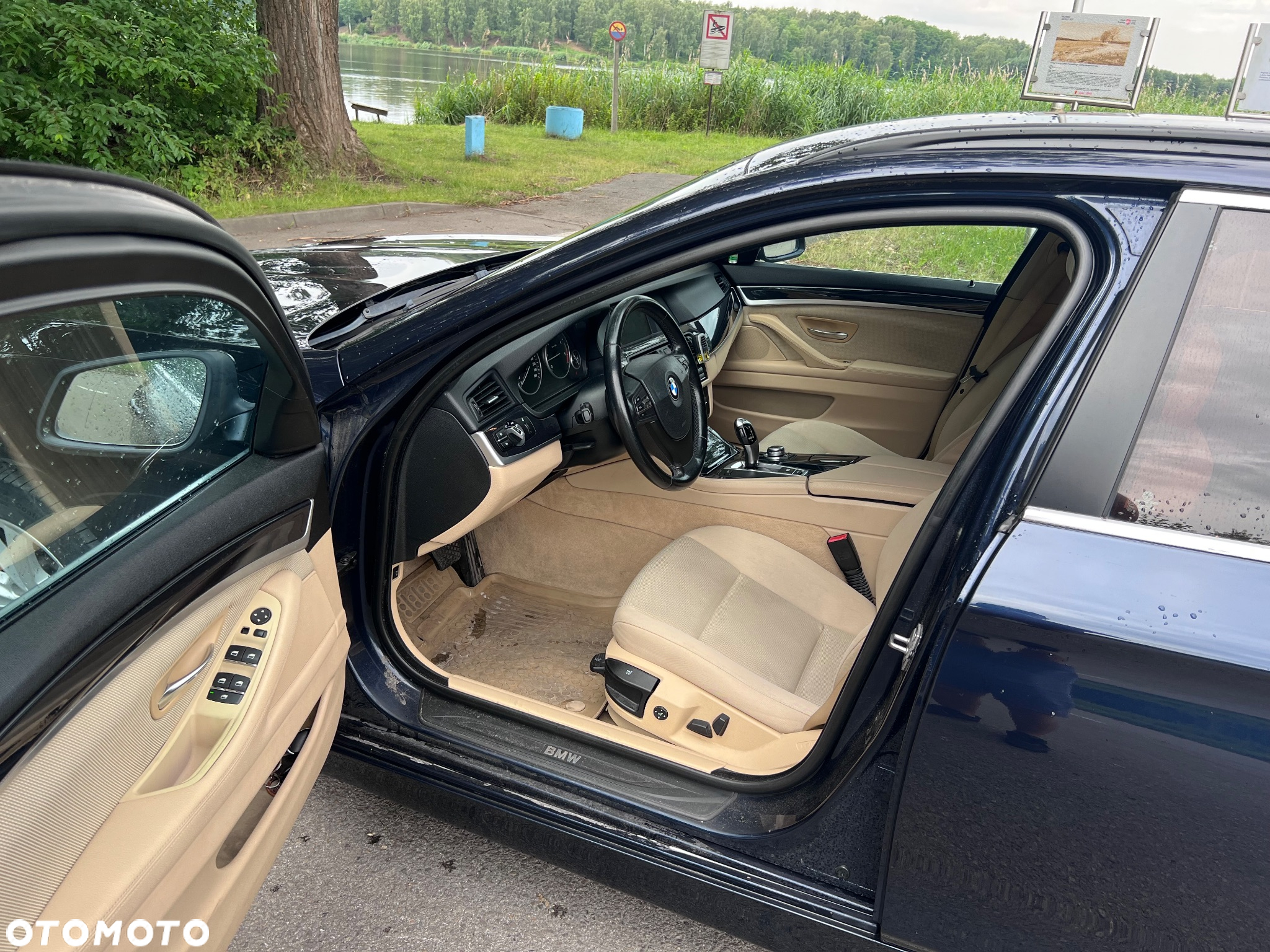 BMW Seria 5 525d Touring - 13