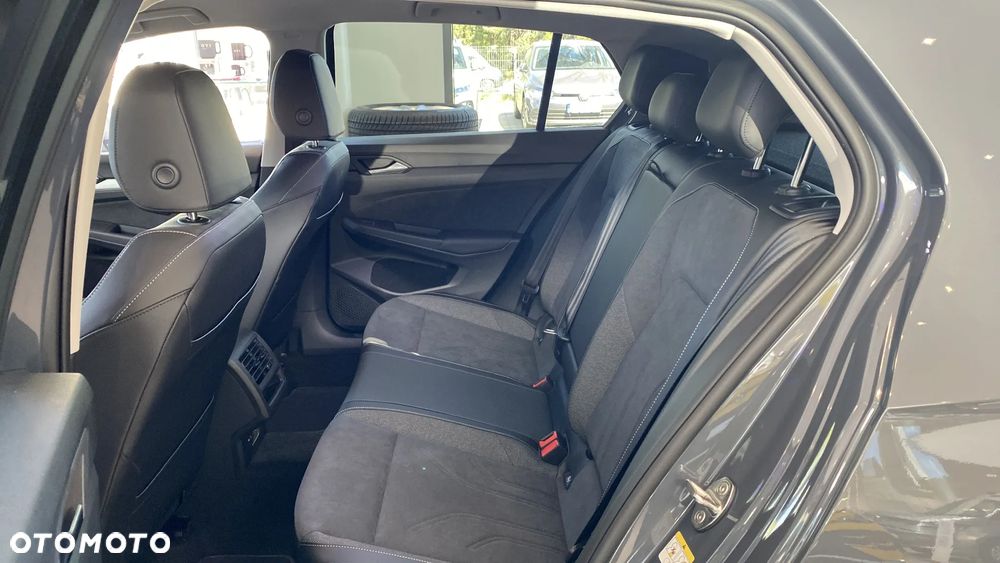 Volkswagen Golf 1.5 eTSI mHEV Life Plus DSG - 12