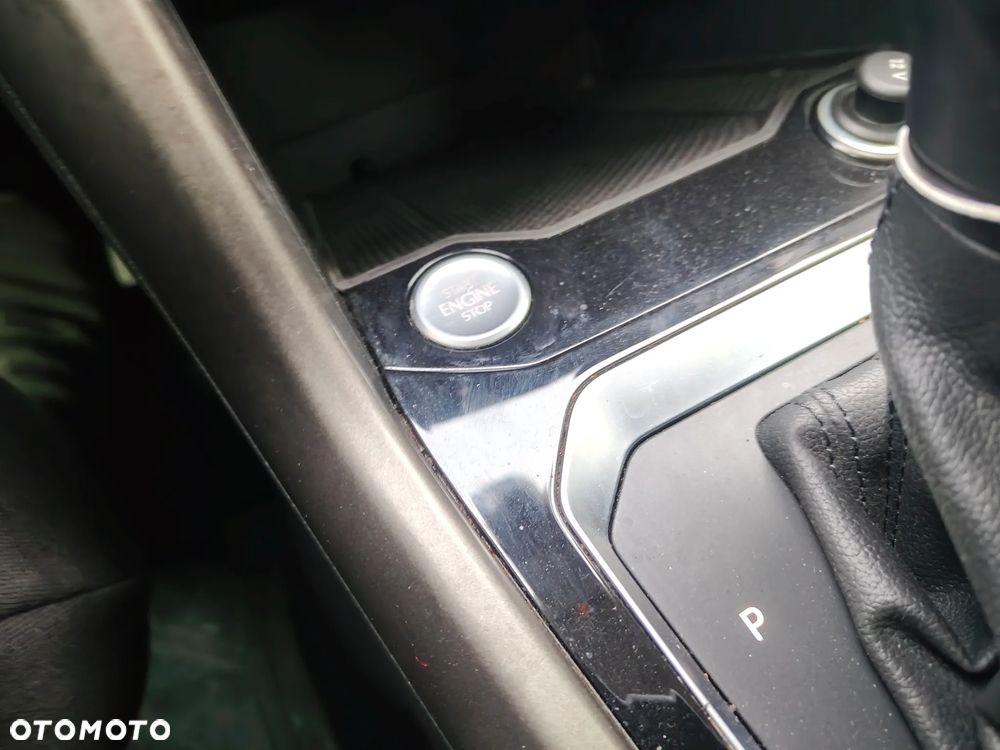 Volkswagen T-Roc 2.0 TDI SCR DSG ACTIVE - 6