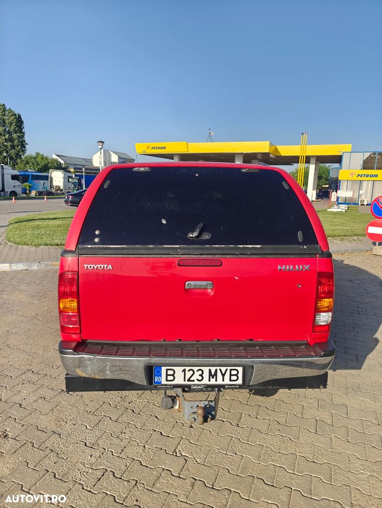 Toyota Hilux - 8