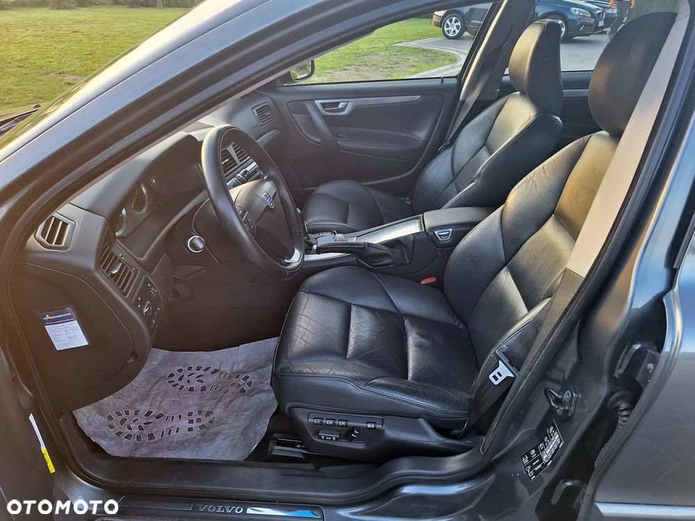Volvo V70 2.4 Summum - 12