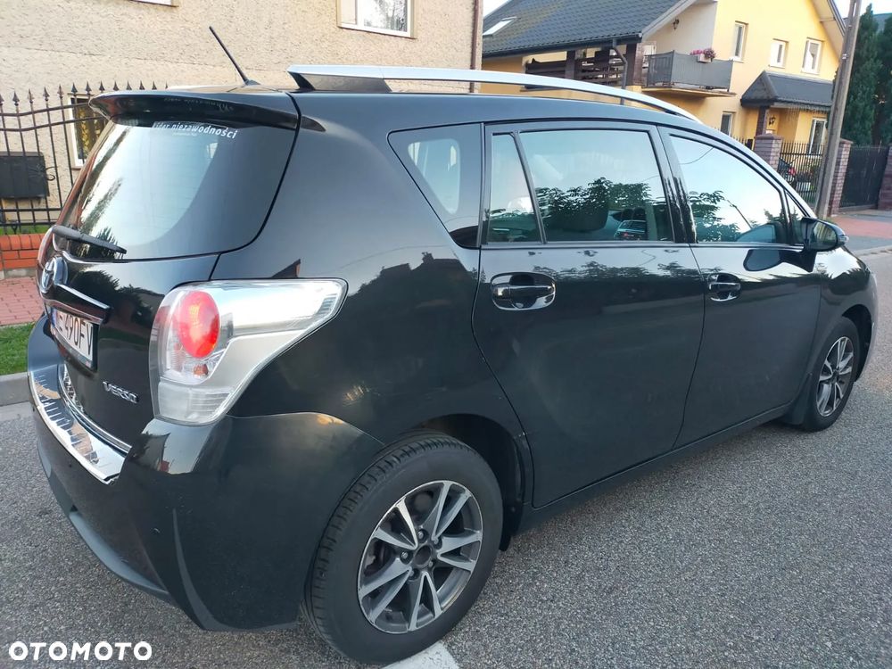 Toyota Verso 1.8 Premium 7os - 14