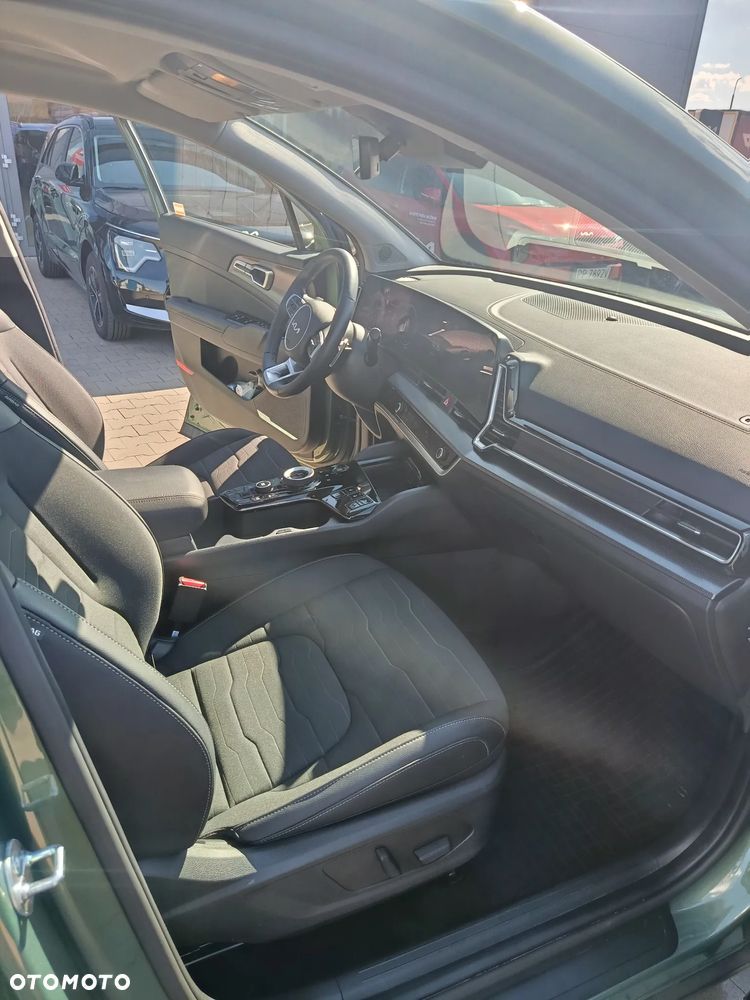 Kia Sportage 1.6 T-GDI HEV Business Line 2WD - 16