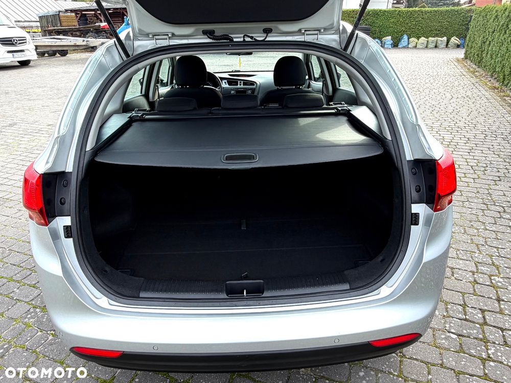 Kia Ceed - 7