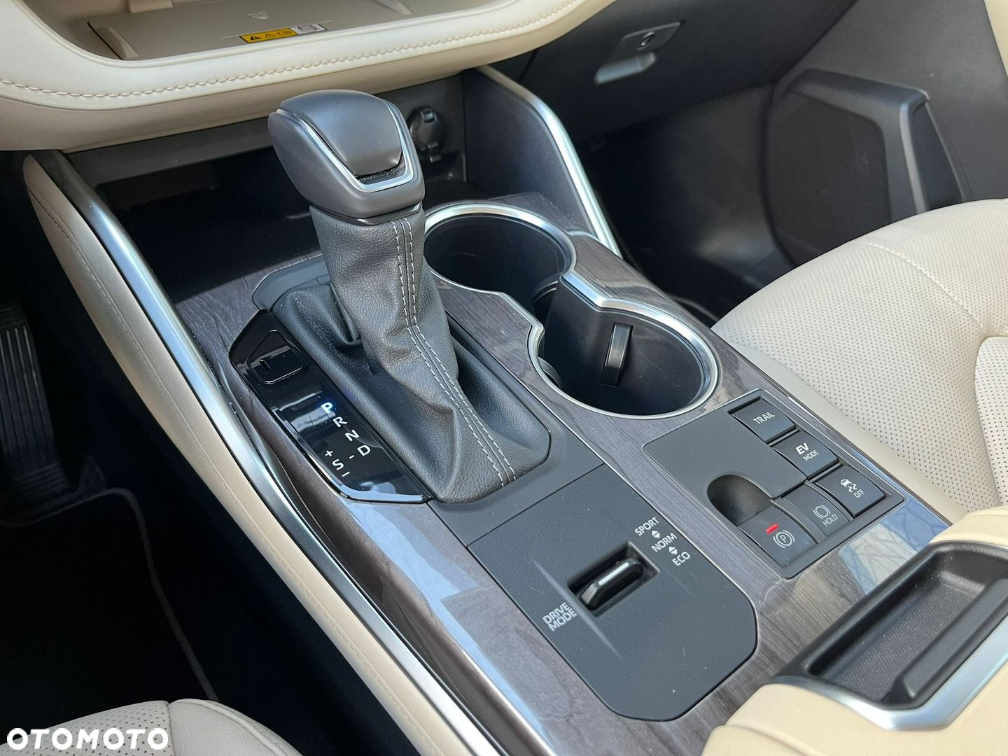 Toyota Highlander - 26