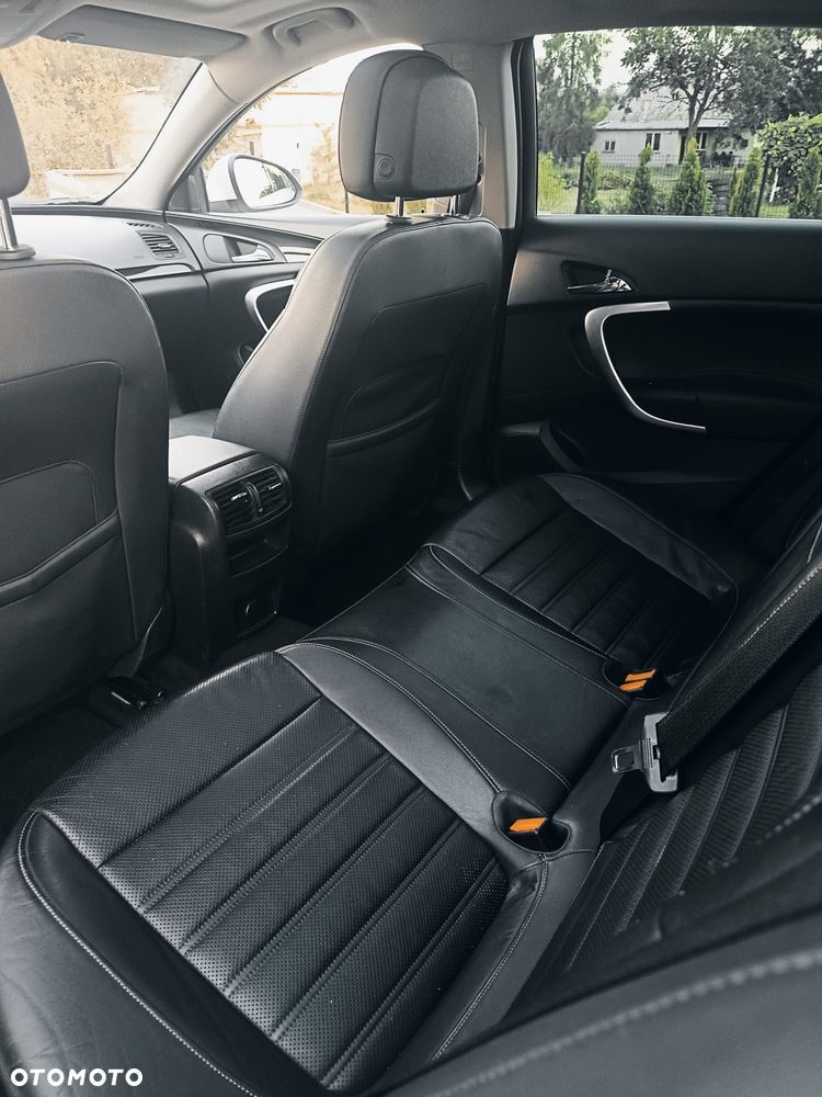 Opel Insignia - 11
