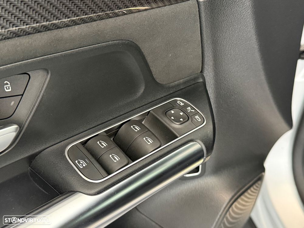 Mercedes-Benz GLA 180 d AMG Line - 12