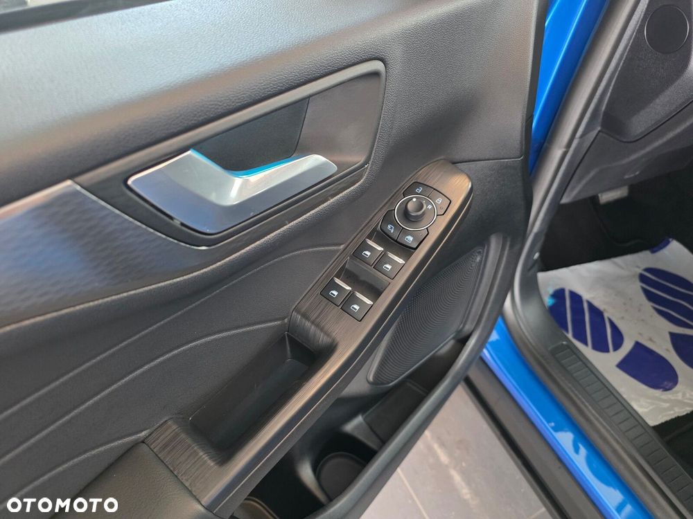 Ford Kuga - 11