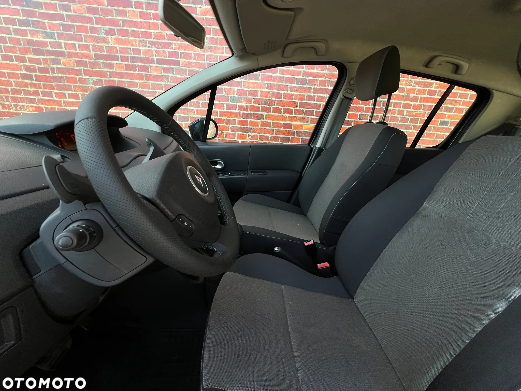 Renault Modus - 12