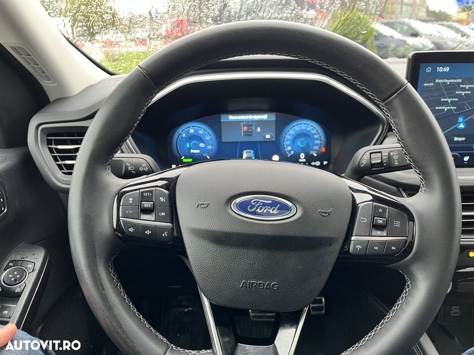 Ford Kuga - 11