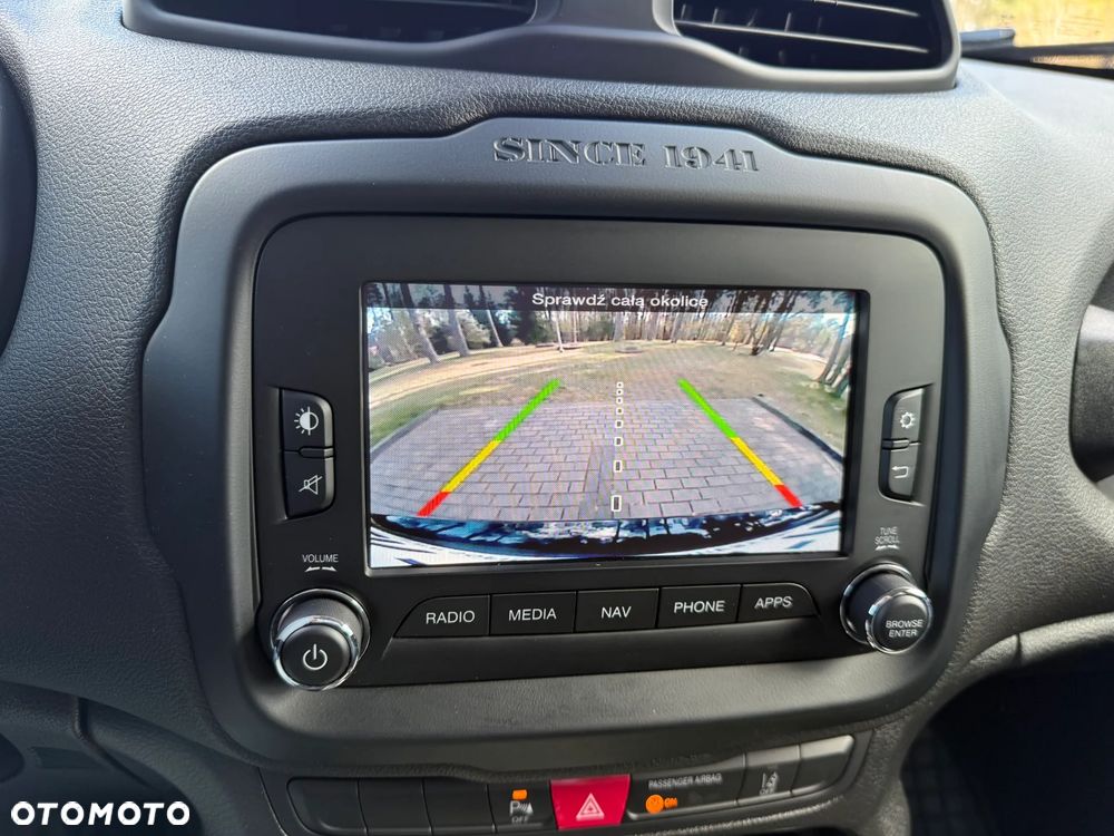 Jeep Renegade - 38